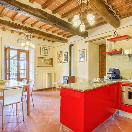 Ferienhaus Cozy In With Kitchen Cortona